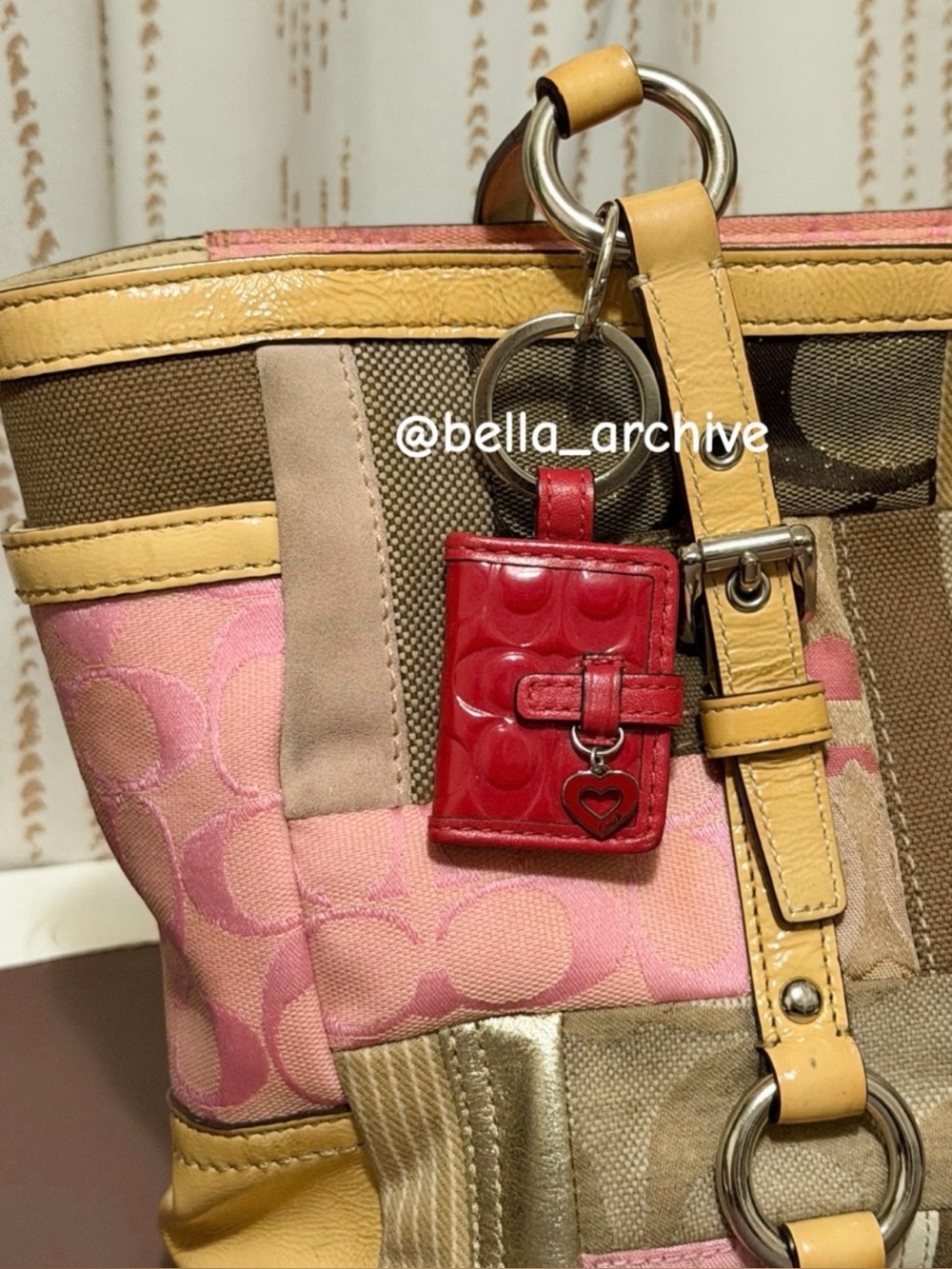 ❤️Y2K Coach Red Photo-book Charm Keychain